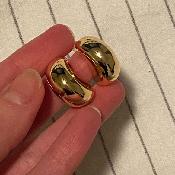 Chunky gold earrings - 2 pairs - Picture 3 of 9